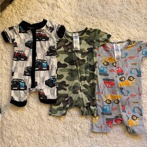 3-Pack Short Sleeve Zipper Rompers